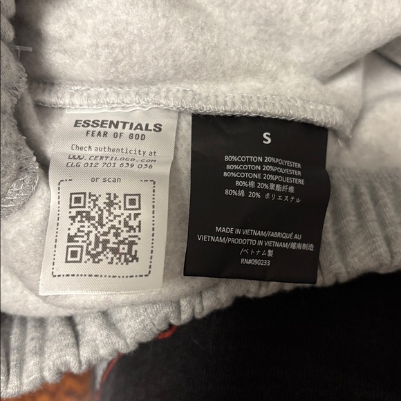 Essentials Heather Grey Jogger Sweatpants Size: Small NWT - Picture 8 of 8